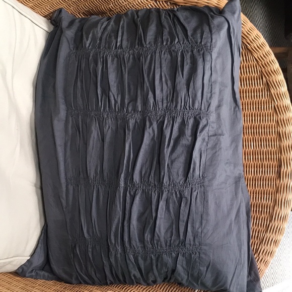 Dkny Other - DKNY SET OF 2 European Sham. Gray 26x26” sq, gathered ruched. Tie backs in back.